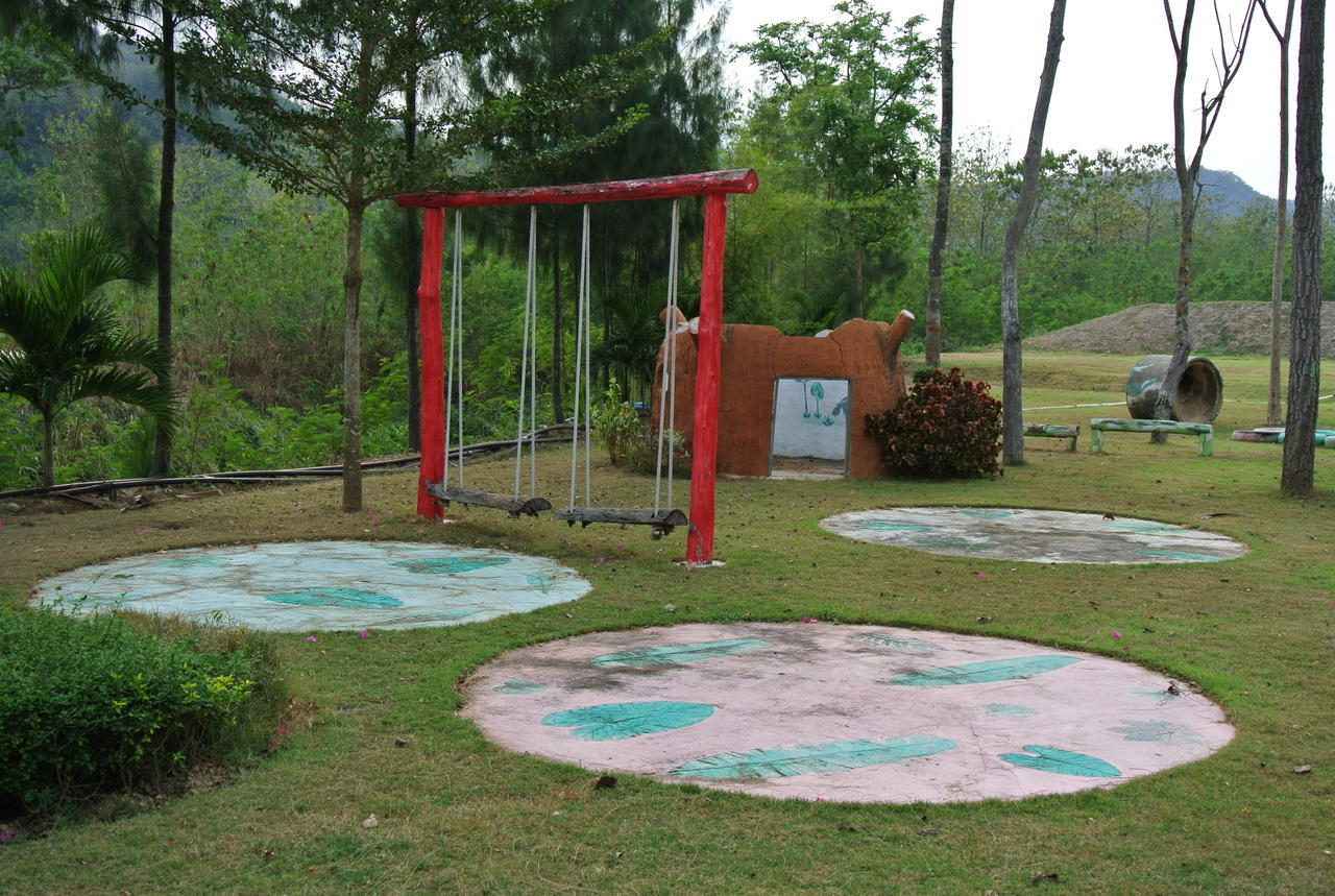 Baanraisooksangchan Kaeng Kachan Luaran gambar