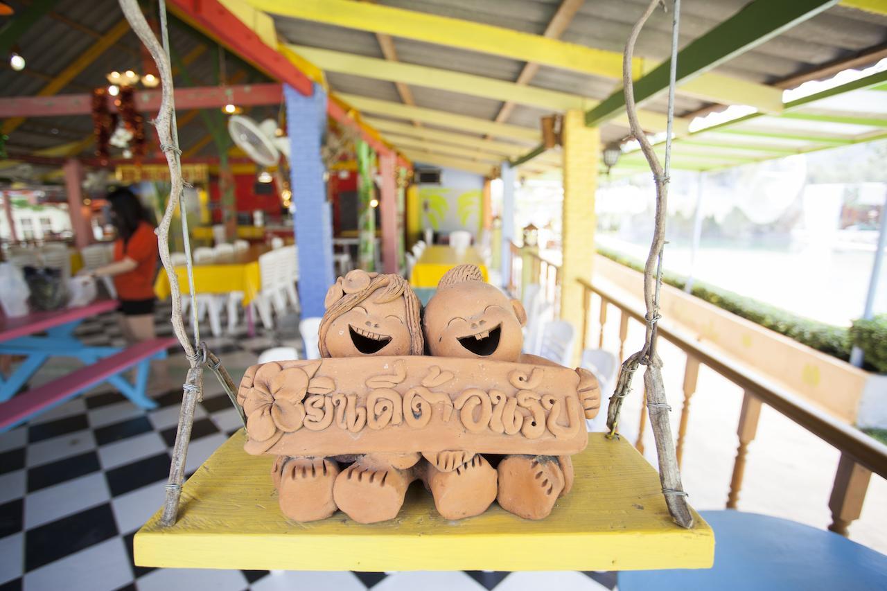 Baanraisooksangchan Kaeng Kachan Luaran gambar