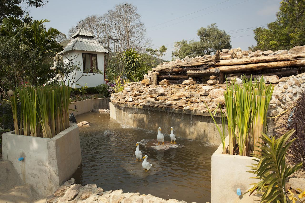 Baanraisooksangchan Kaeng Kachan Luaran gambar