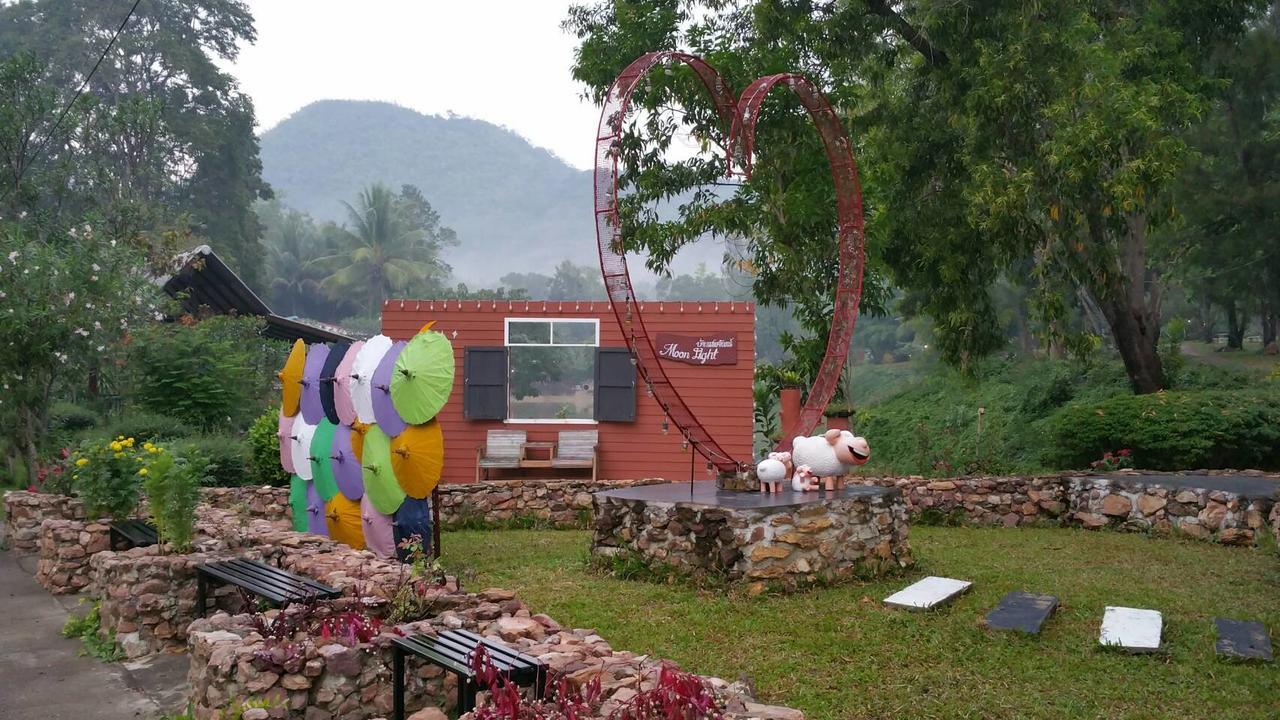 Baanraisooksangchan Kaeng Kachan Luaran gambar
