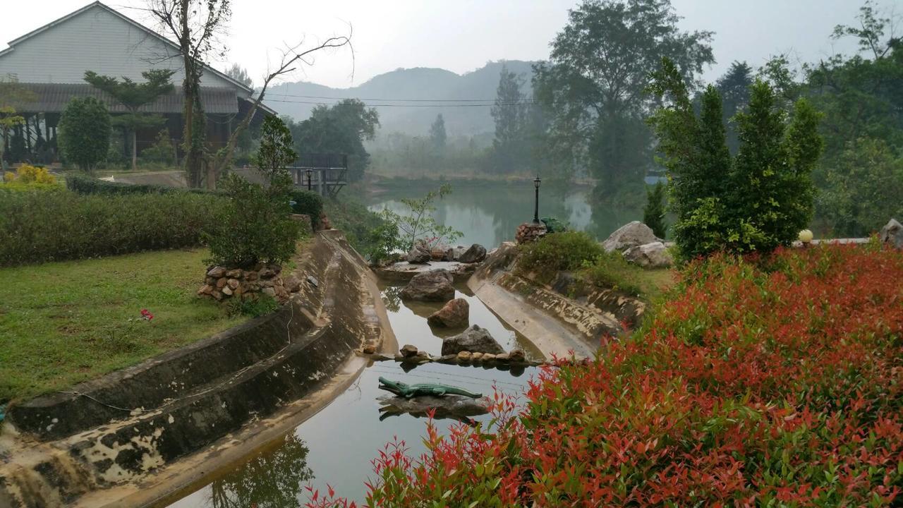 Baanraisooksangchan Kaeng Kachan Luaran gambar